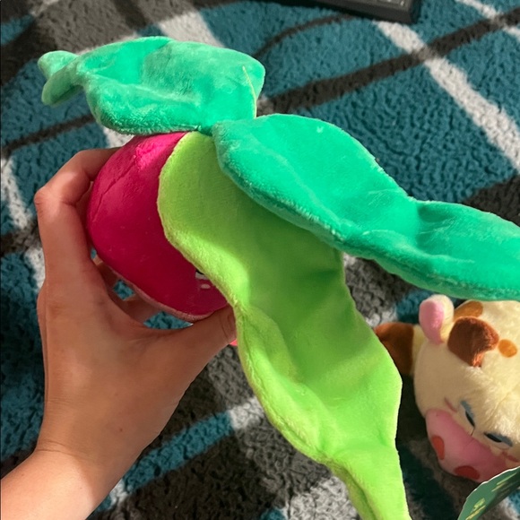 Plush Dog Toy Set — Pink radish with Green Leaf & Cream Cow - Picture 3 of 14